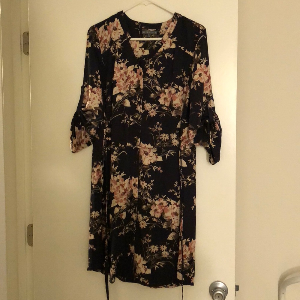 Dark navy floral button up dress w/ tie back belt